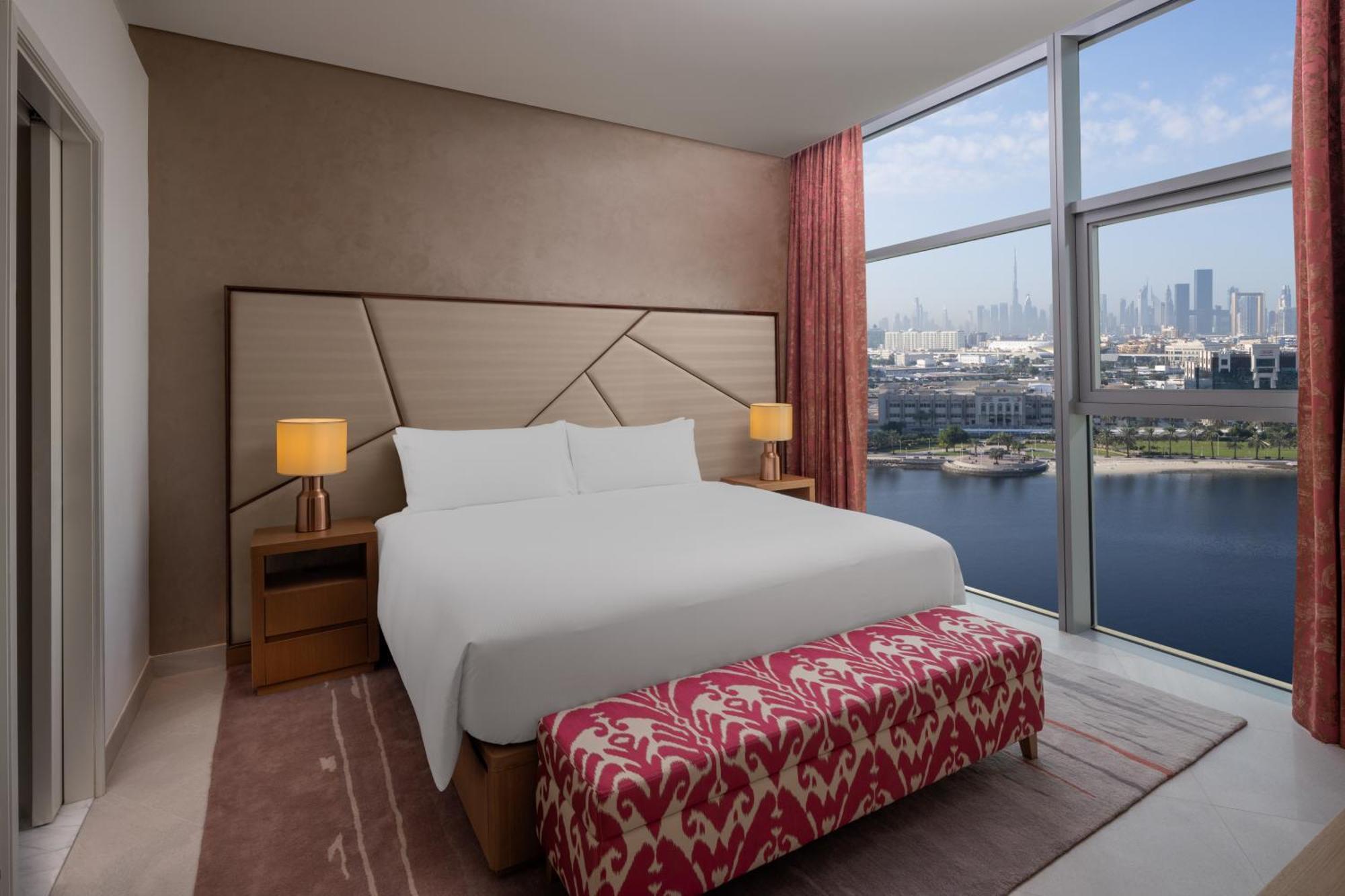 Hilton Dubai Creek Hotel & Residences Bagian luar foto