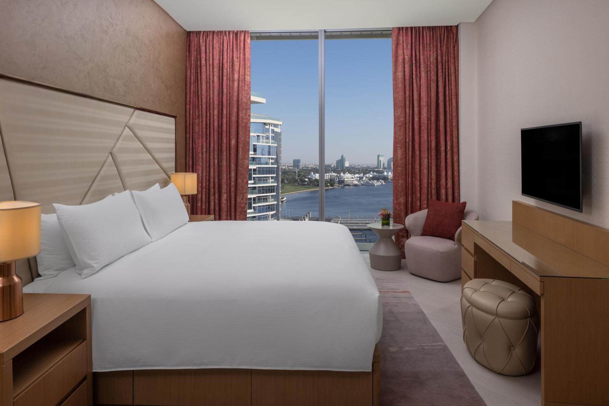 Hilton Dubai Creek Hotel & Residences Bagian luar foto
