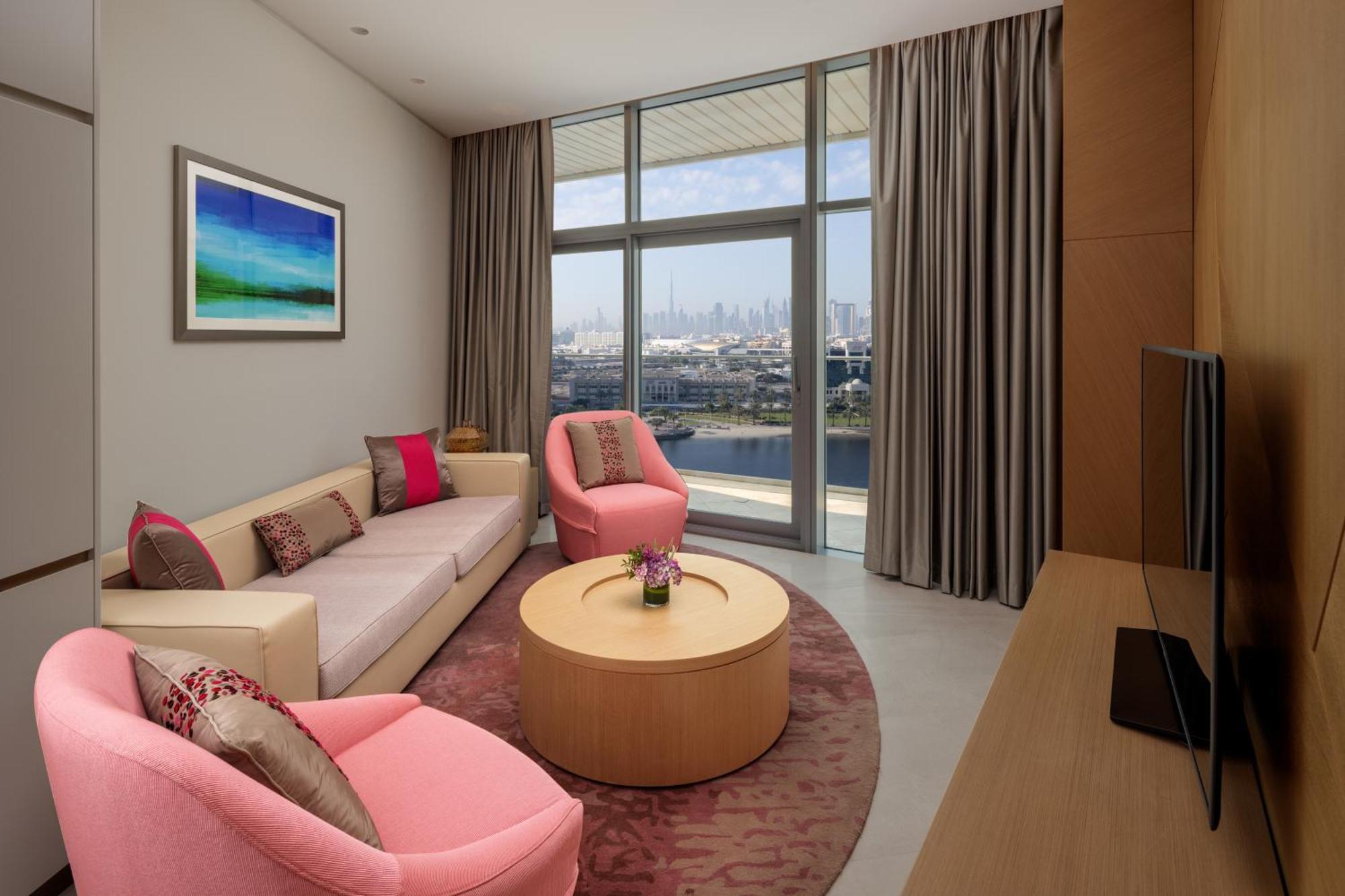 Hilton Dubai Creek Hotel & Residences Bagian luar foto
