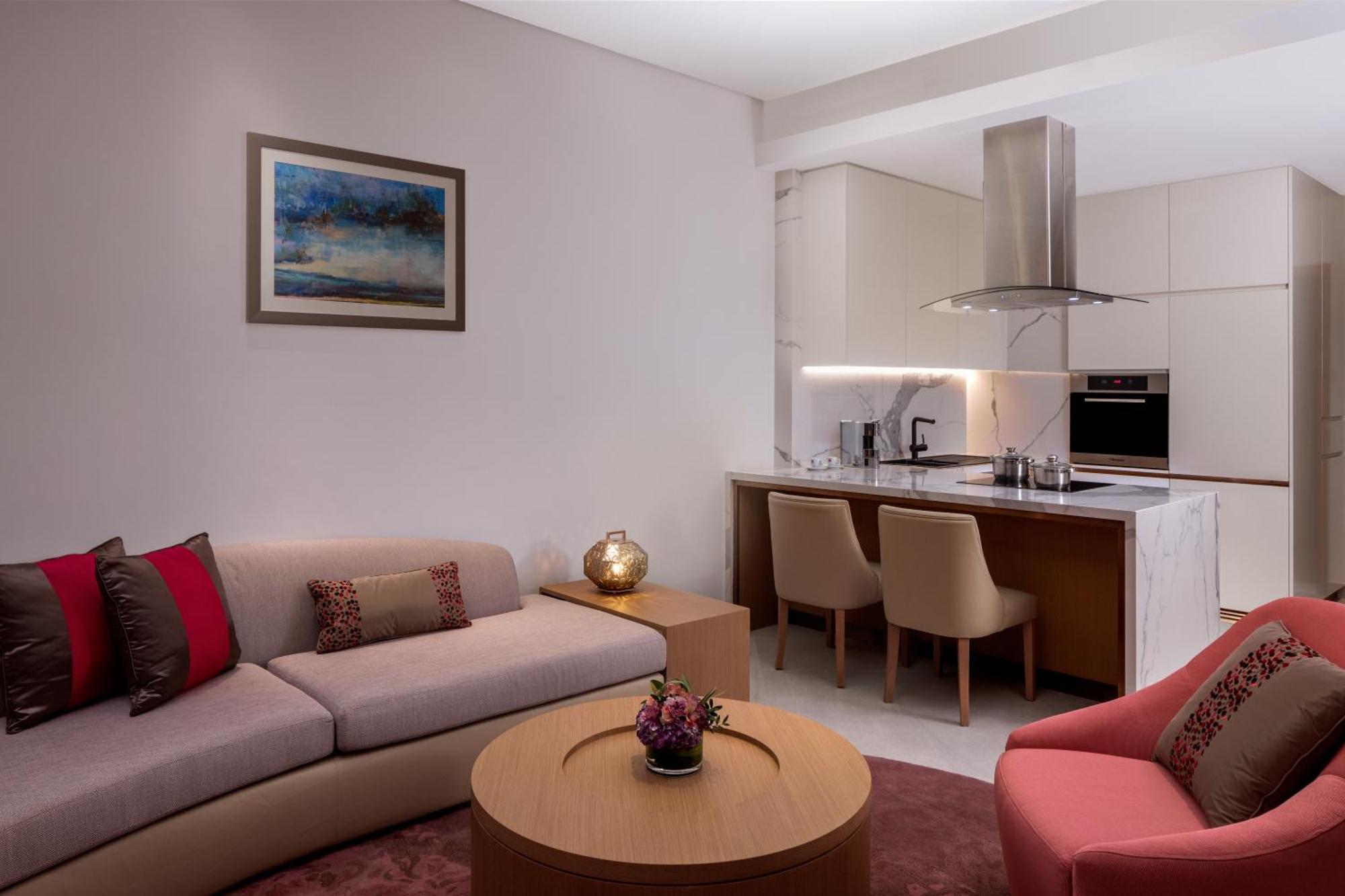 Hilton Dubai Creek Hotel & Residences Bagian luar foto